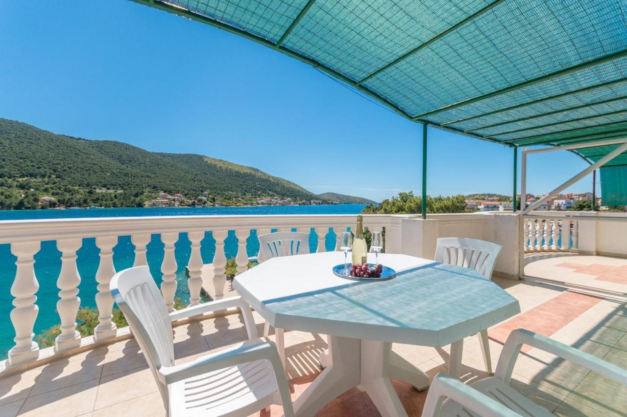 Apartmani Bonaca - 10M To The Sea Grebaštica Esterno foto