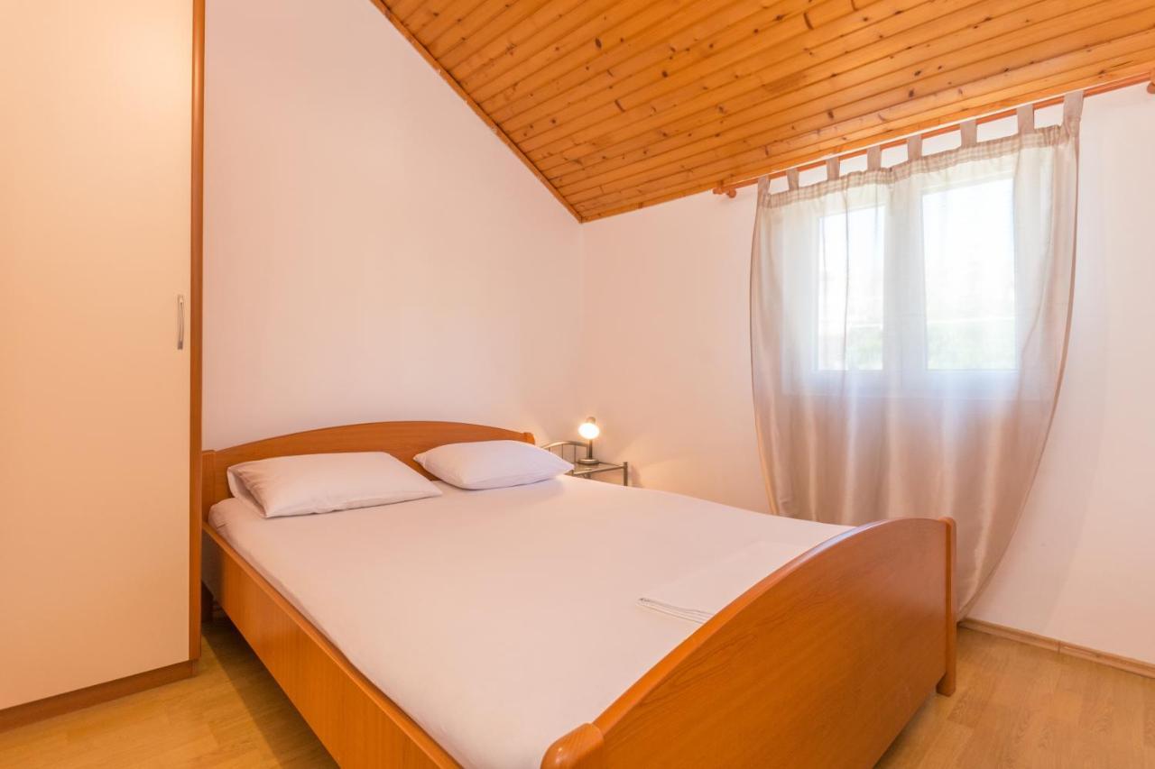 Apartmani Bonaca - 10M To The Sea Grebaštica Esterno foto